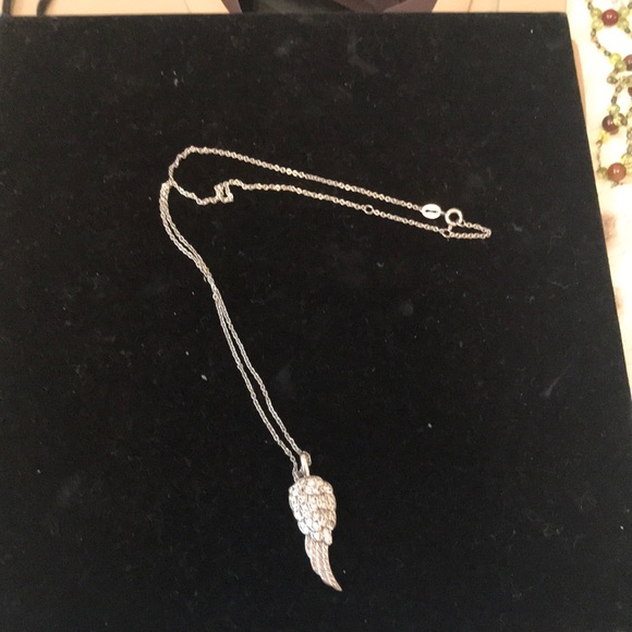 Sterling wing necklace - Picture 3 of 5